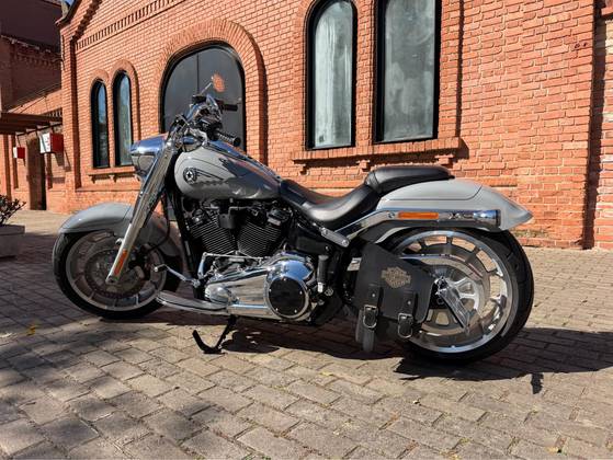 HARLEY-DAVIDSON SOFTAIL FAT BOY 117 